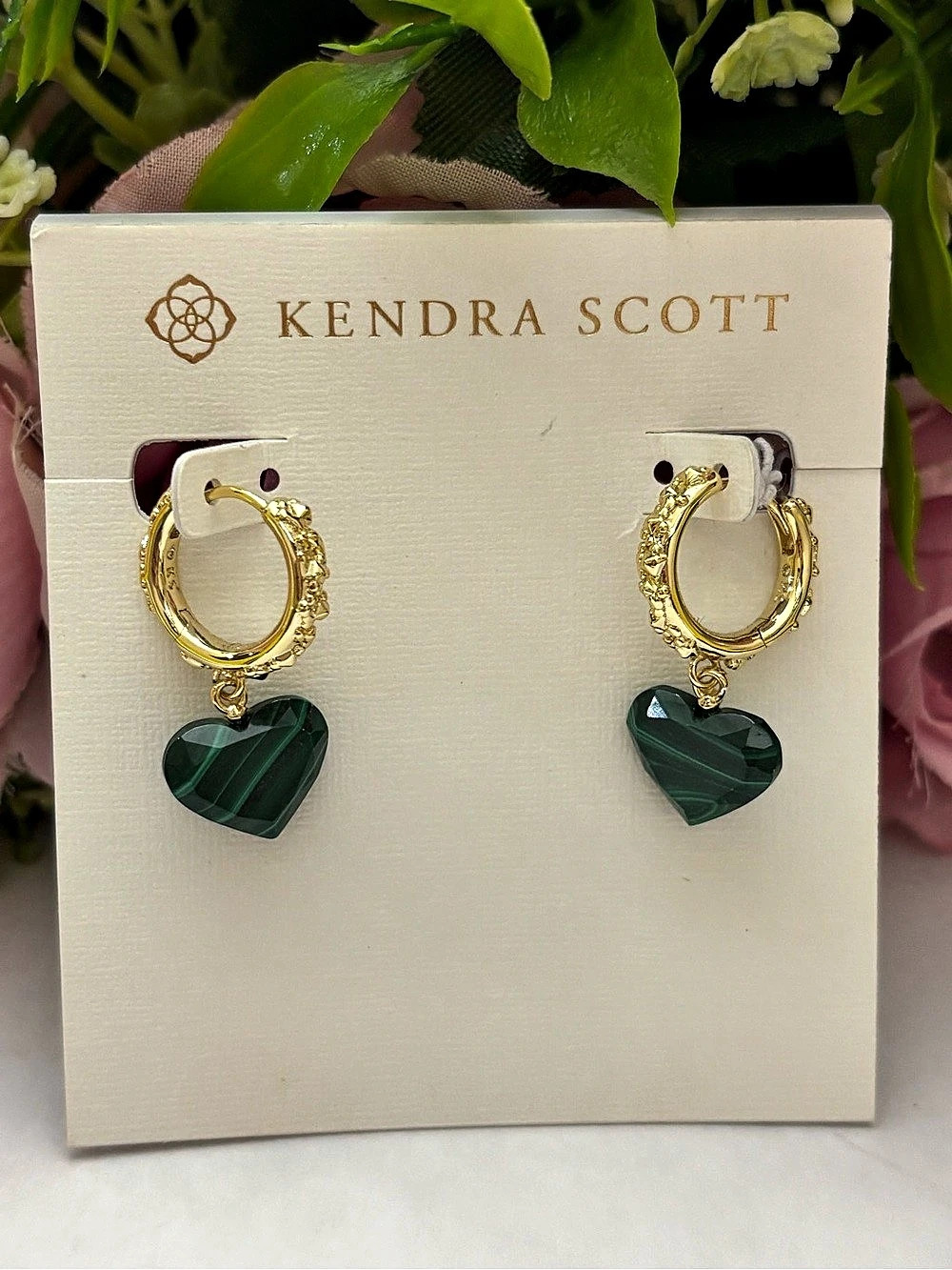 NWT  Kendra Scott Penny Heart Huggie Earrings in Gold Green Malachite